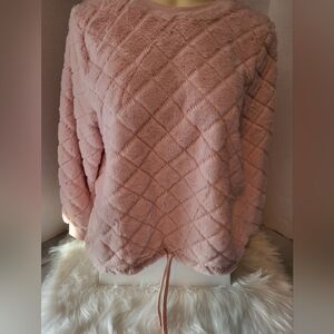 NEW Steve Madden Sweater Size medium